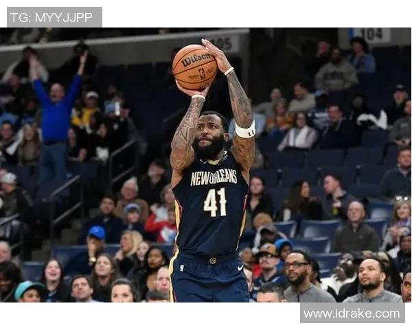 场均24.5分+45.8%三分命中率,拿着2000万,打出巨星数据,他该当选全明星! 场均24.5分+45.8%三分命中率,拿着2000万,打出巨星数据,他该当选全明星!